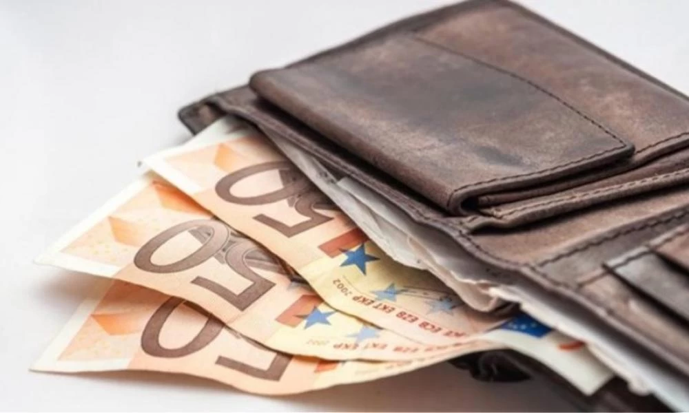 Μαθητές Δημοτικού βρήκαν και παρέδωσαν πορτοφόλι με πάνω από 700 ευρώ